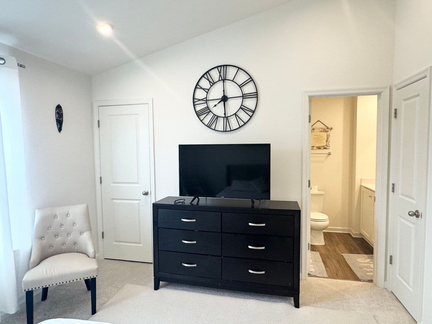 Falling Waters Townhome: 229 Clifton Mnr