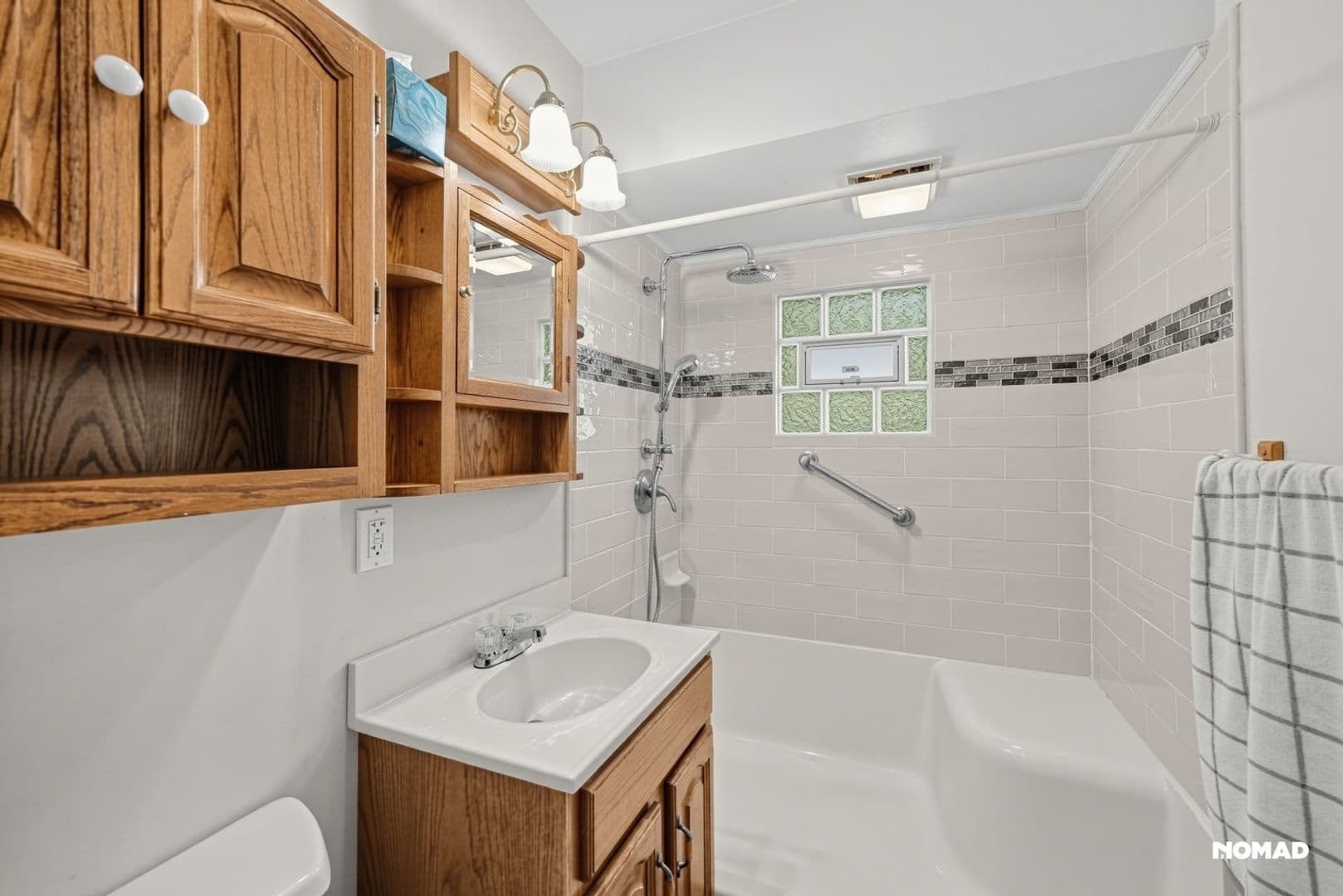 Downers Grove House: 6294 Woodward Ave