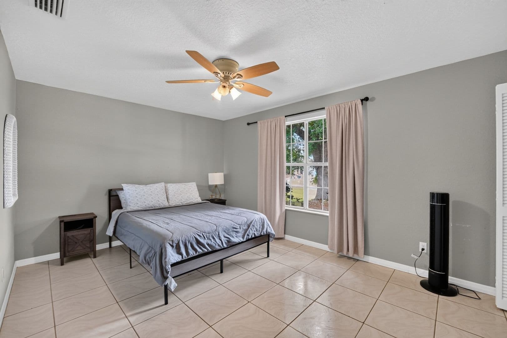 Port Charlotte House: 5516 David Blvd
