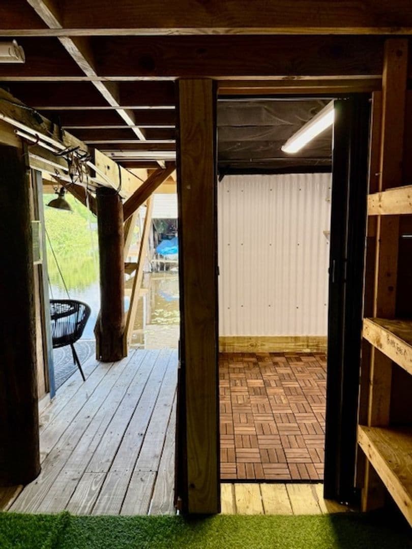 Cocoa House: 5749 Lake Poinsett Rd