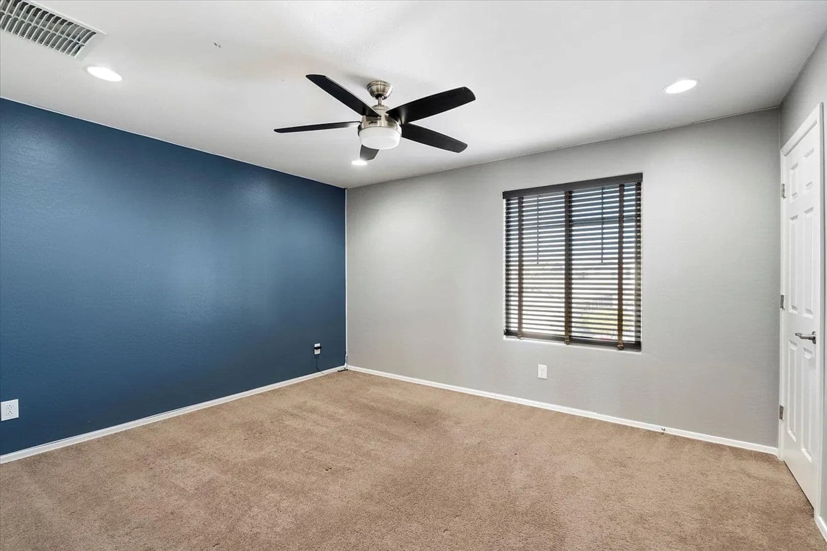 Peoria House: 9537 W Weeping Willow Rd