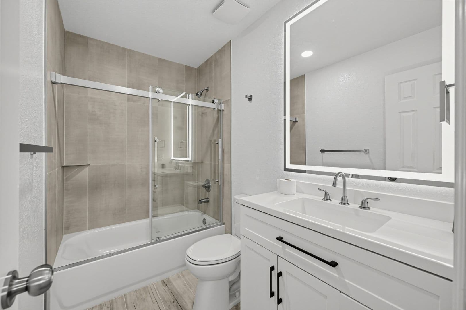 Denver House: 6744 Hooker St