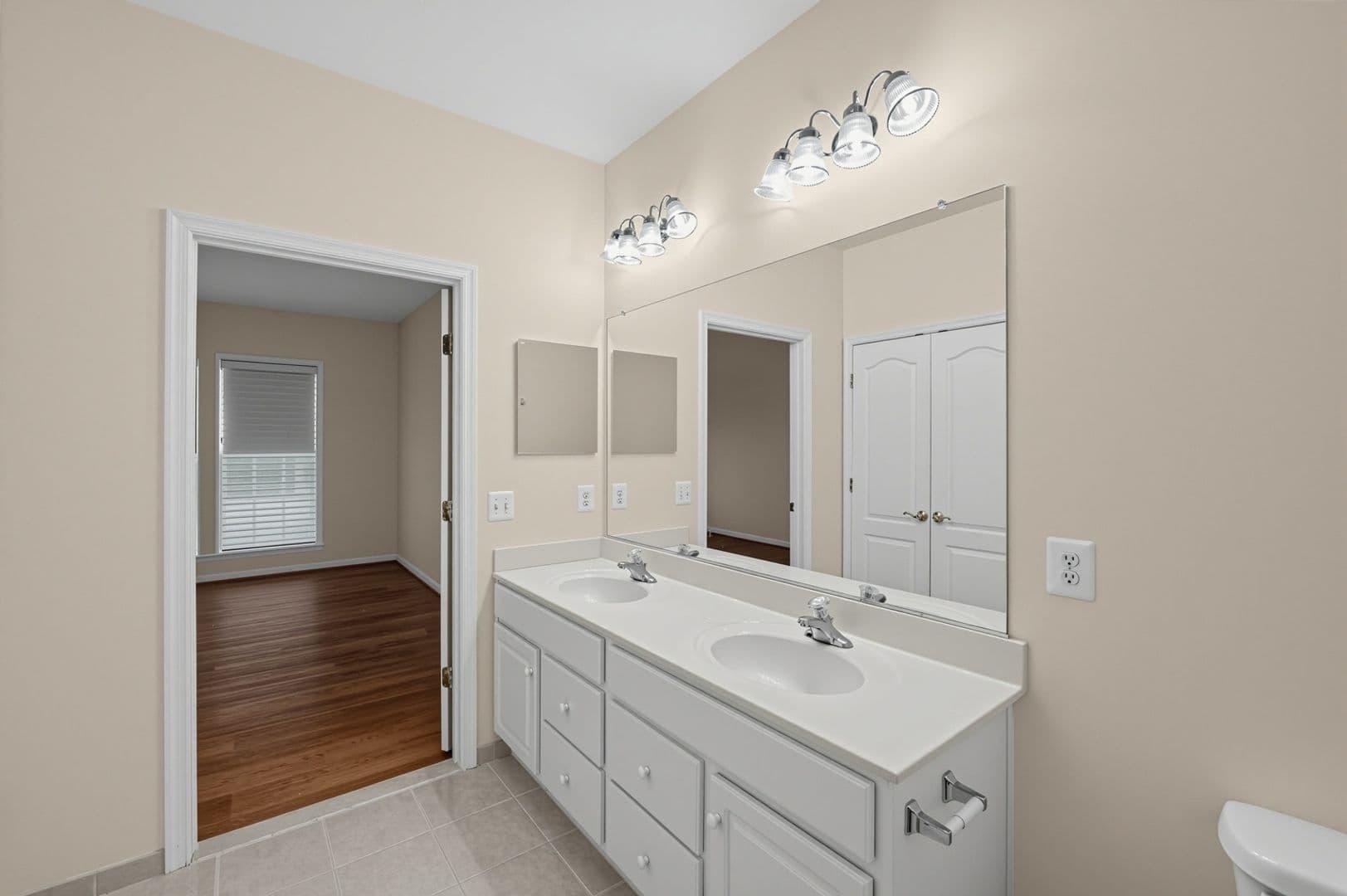 Odenton Townhome: 1504 Sapphire Ct