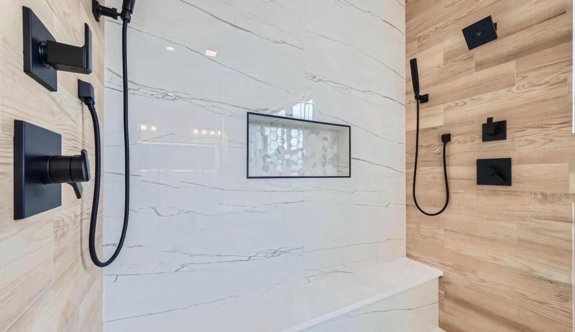 Sparrows Point House: 6931 River Dr Rd