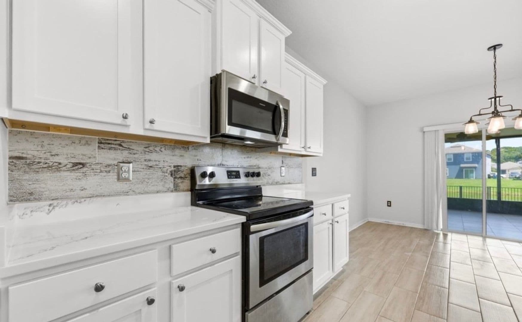 Jacksonville House: 3512 Guppy Ct