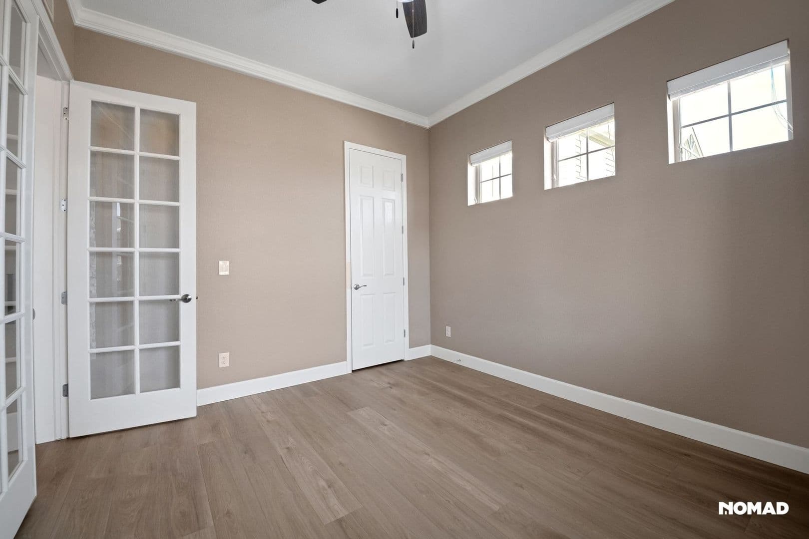 Aurora House: 26926 E Davies Pl