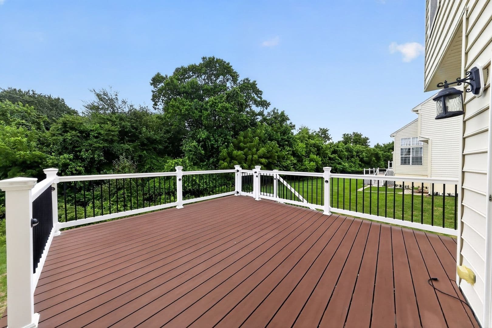 Middletown House: 110 Plymouth Pl