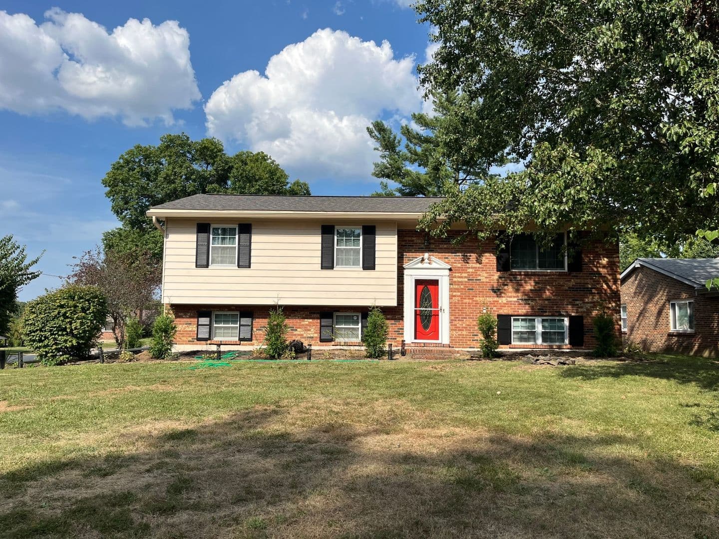 Florence House: 801 Gloucester Dr