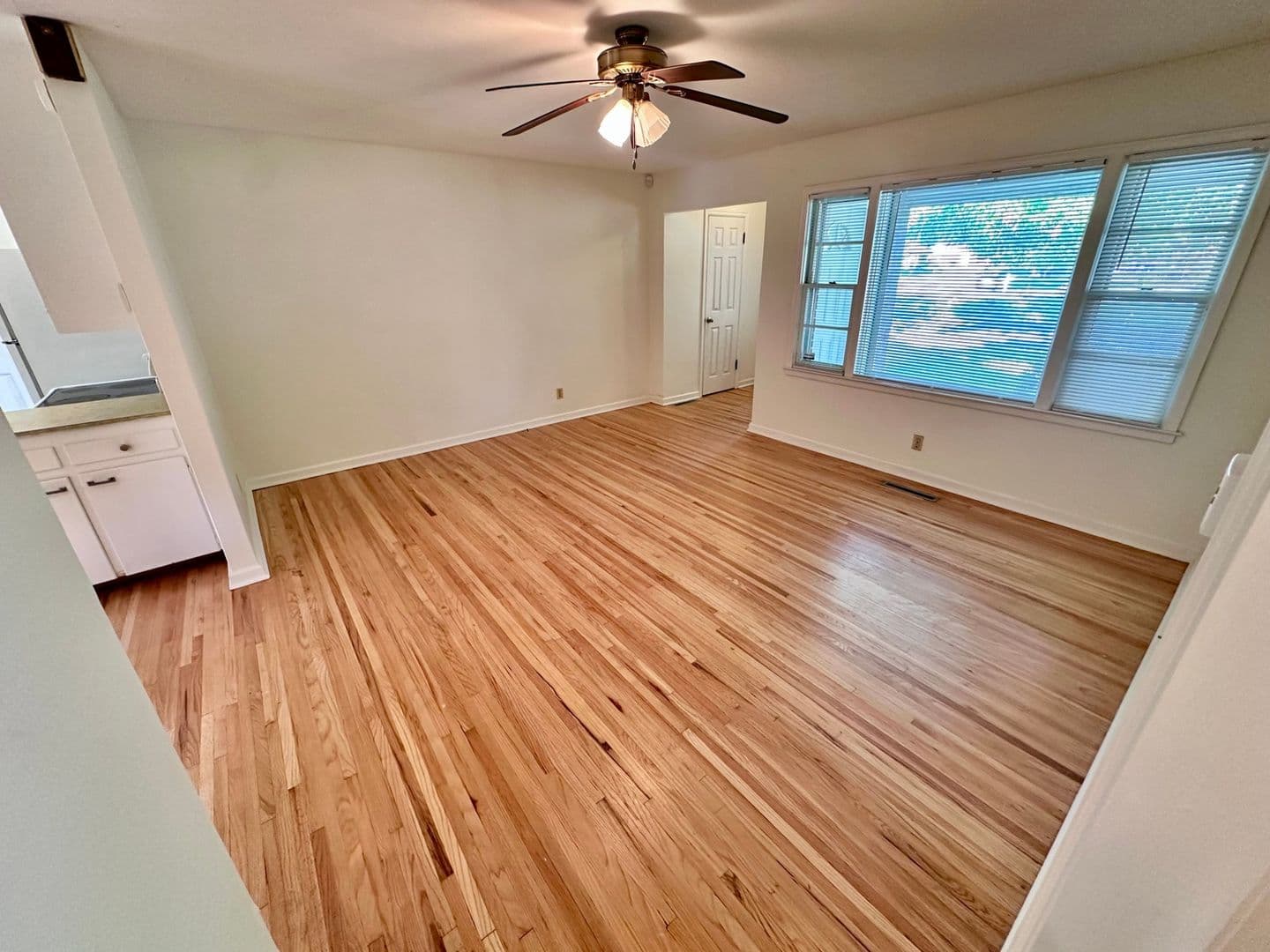 Wichita House: 829 S Watson Ln