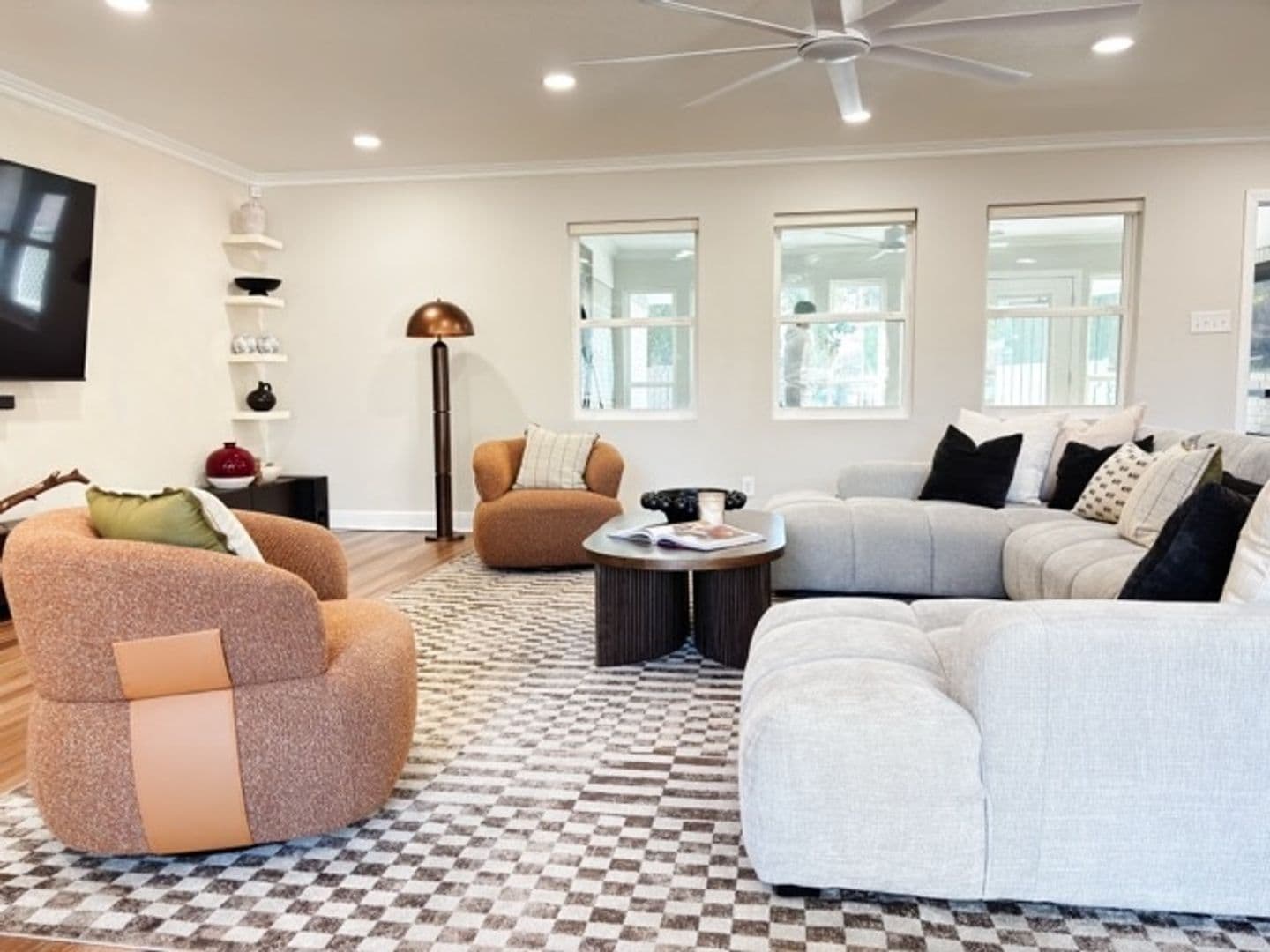 Houston House: 21807 Galewood Ln