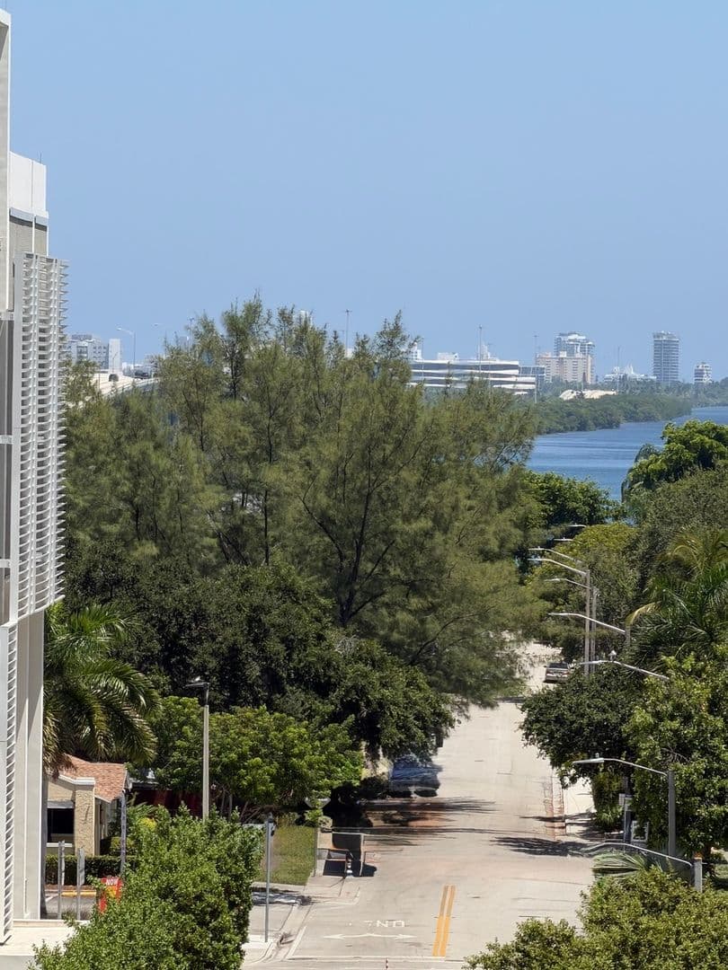 Miami Condo: 3470 E Coast Ave