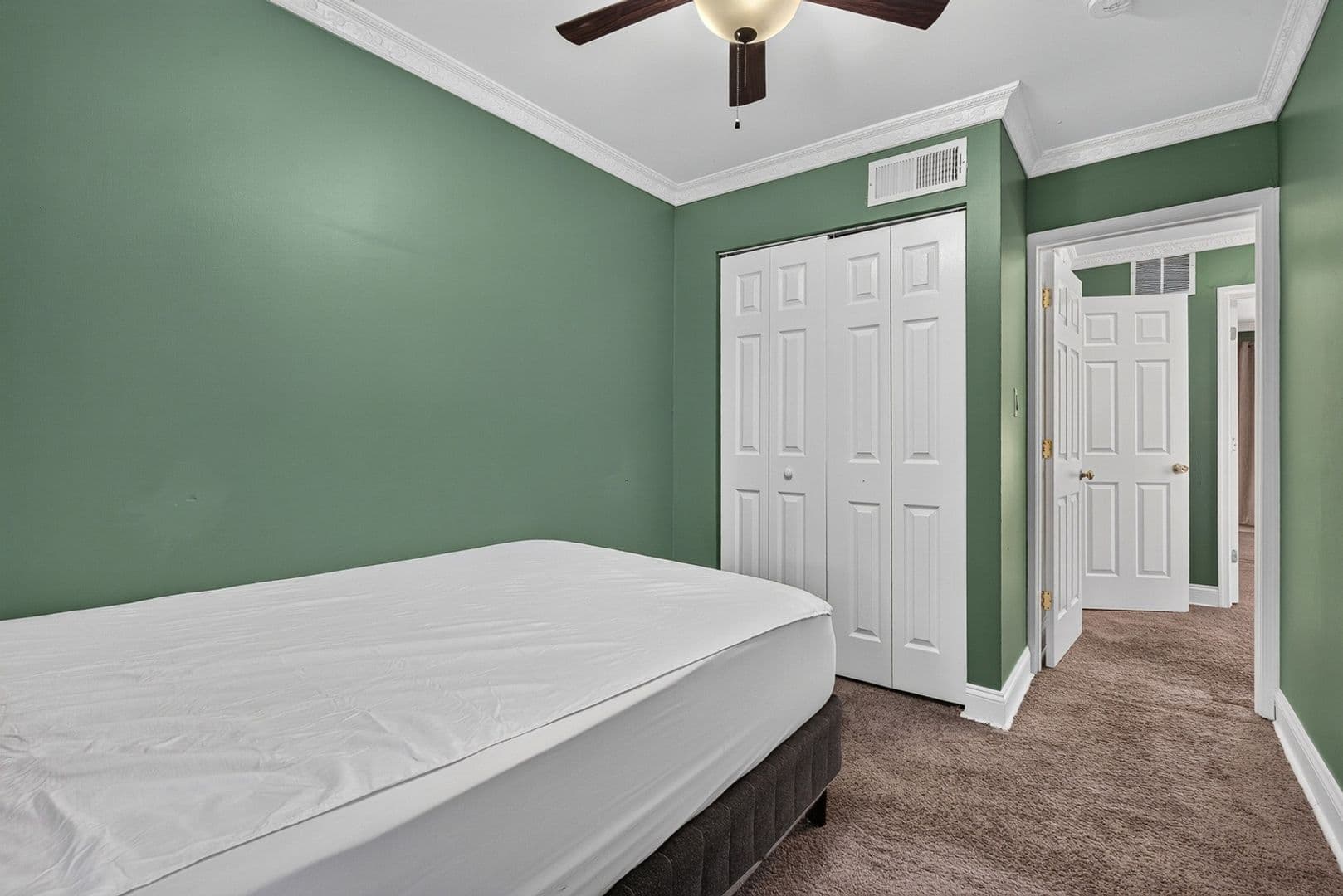 Baltimore Townhome: 805 Arnold Ct