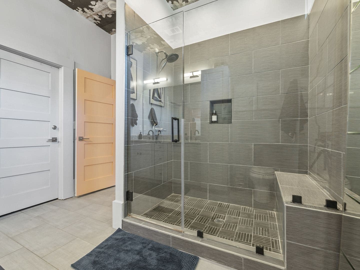 Atlanta House: 381 Lawton St Sw