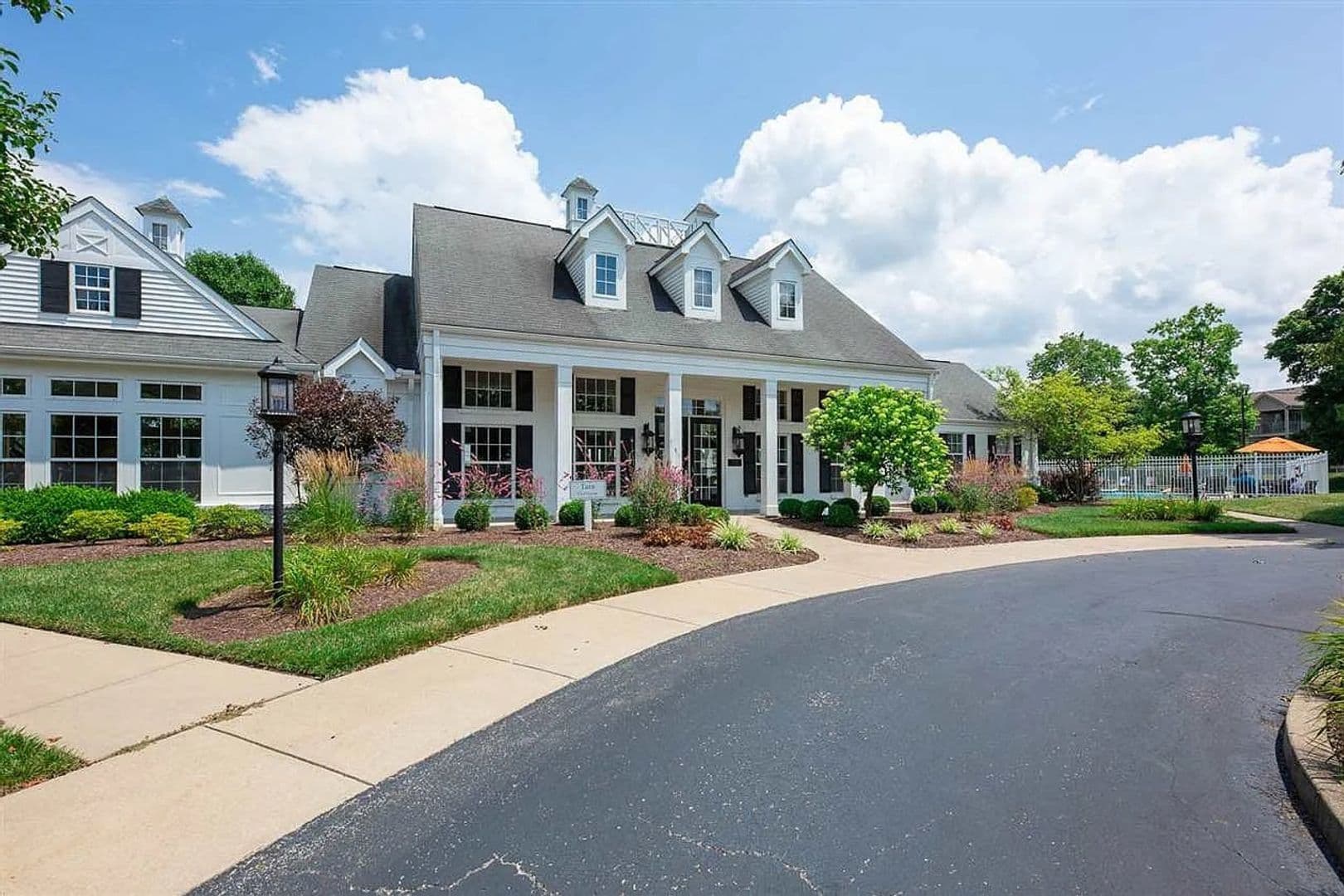 Florence Condo: 1800 Ashley Ct