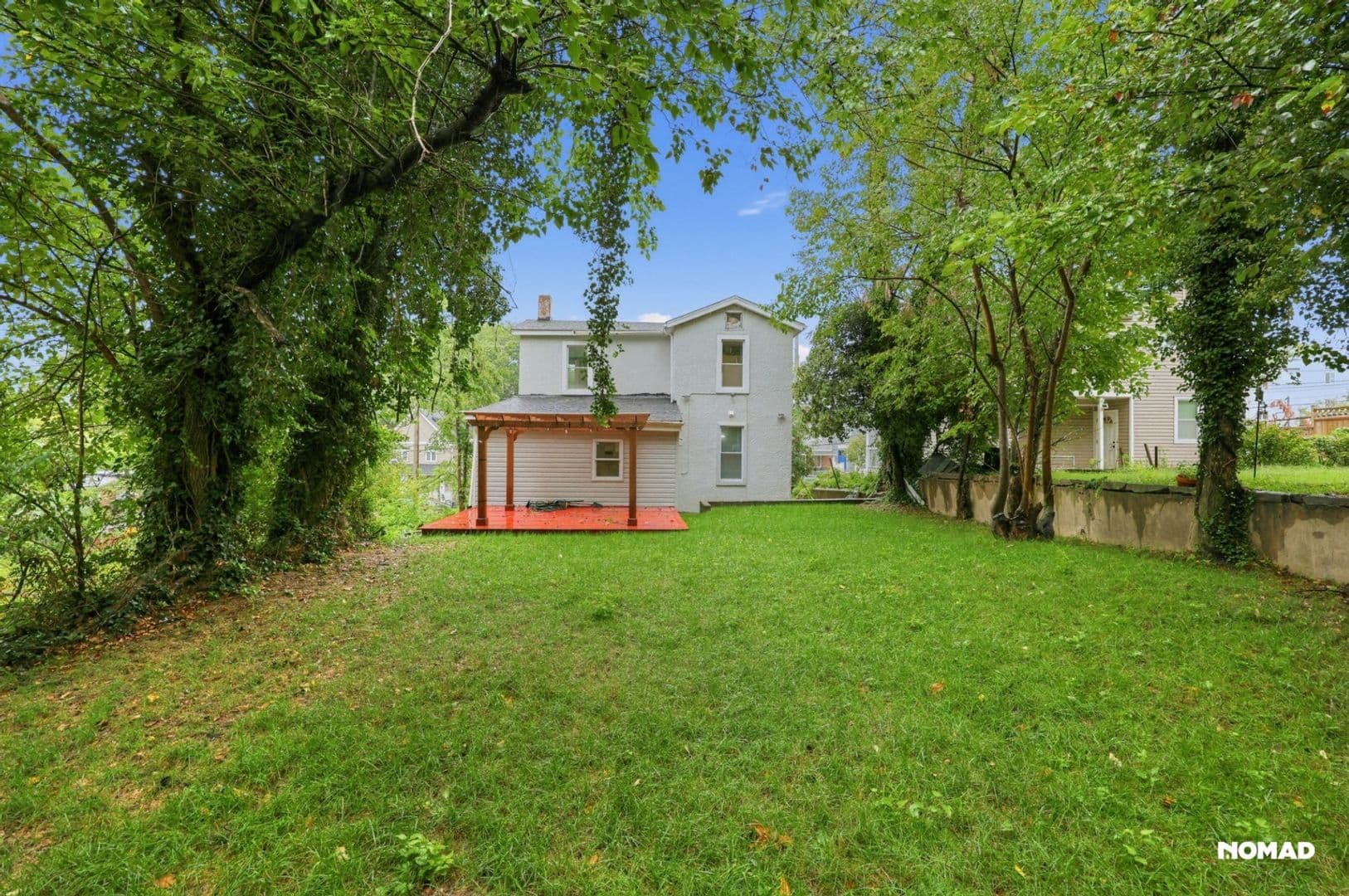 Washington House: 1627 W St SE