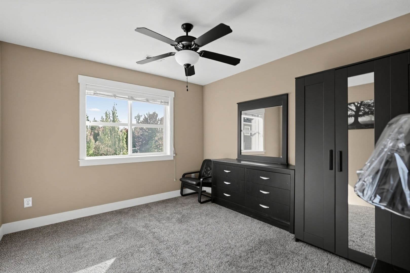 Portland House: 3830 NW Unrath Pl