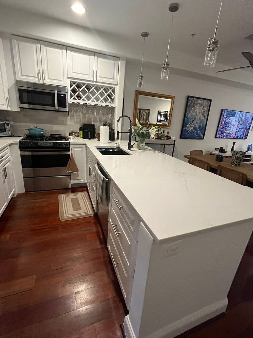 Washington Condo: 2132 11th St NW