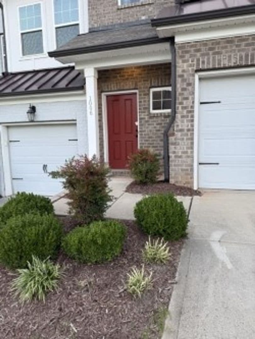 Durham House: 1006 Beyer Pl