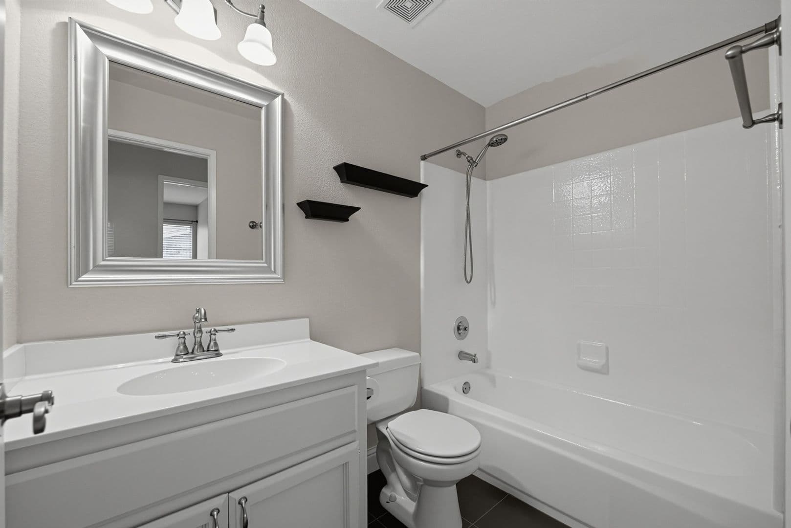 Oakley House: 1713 Fairhaven Ct