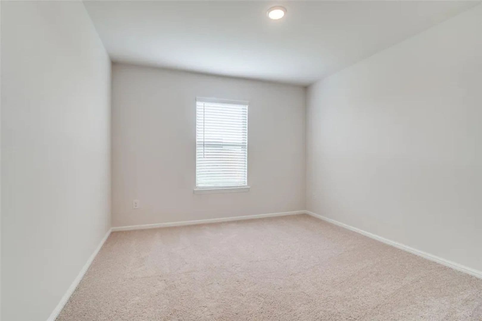 Royse City House: 213 Corcovado Ave