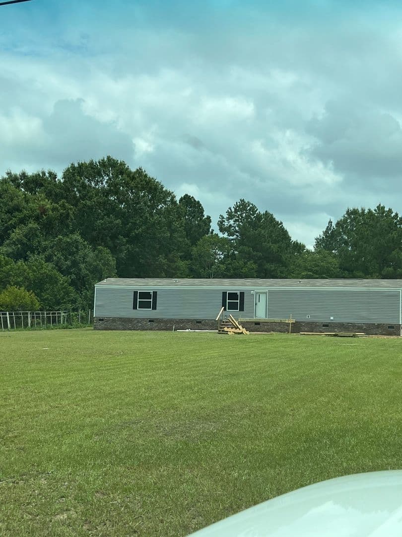 Waynesboro House: 292 N Plantation Rd
