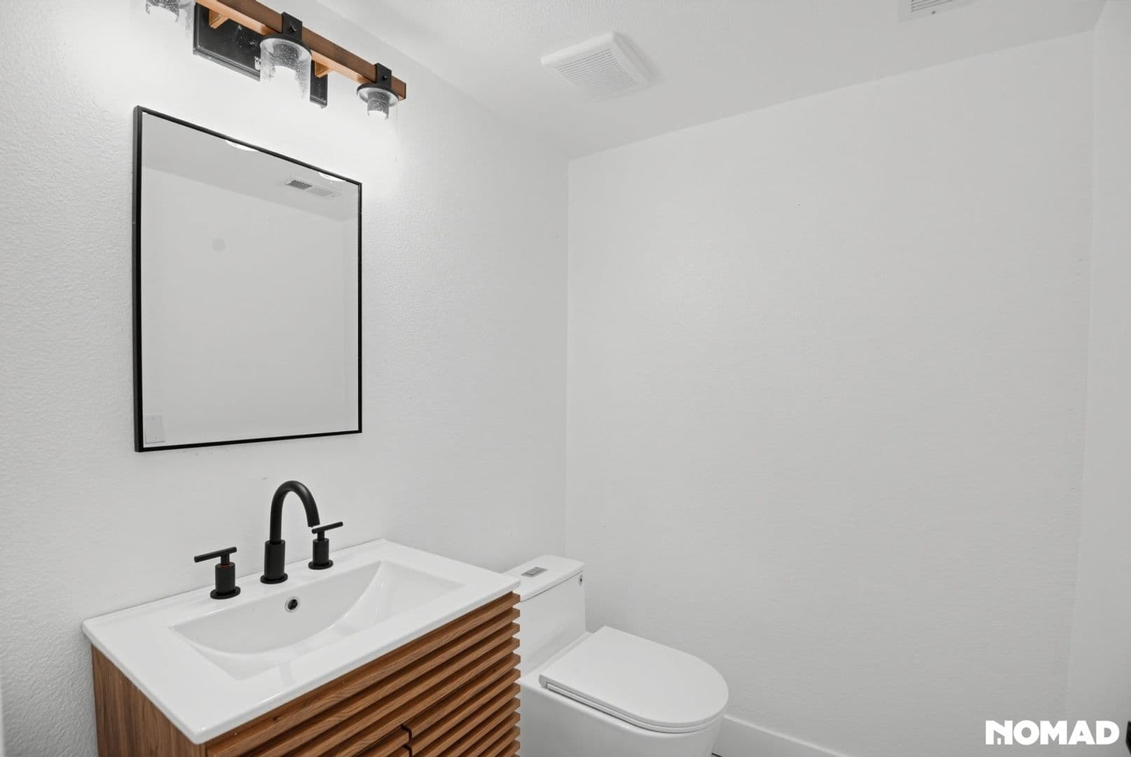 Valencia Townhome: 25845 Mcbean Pkwy