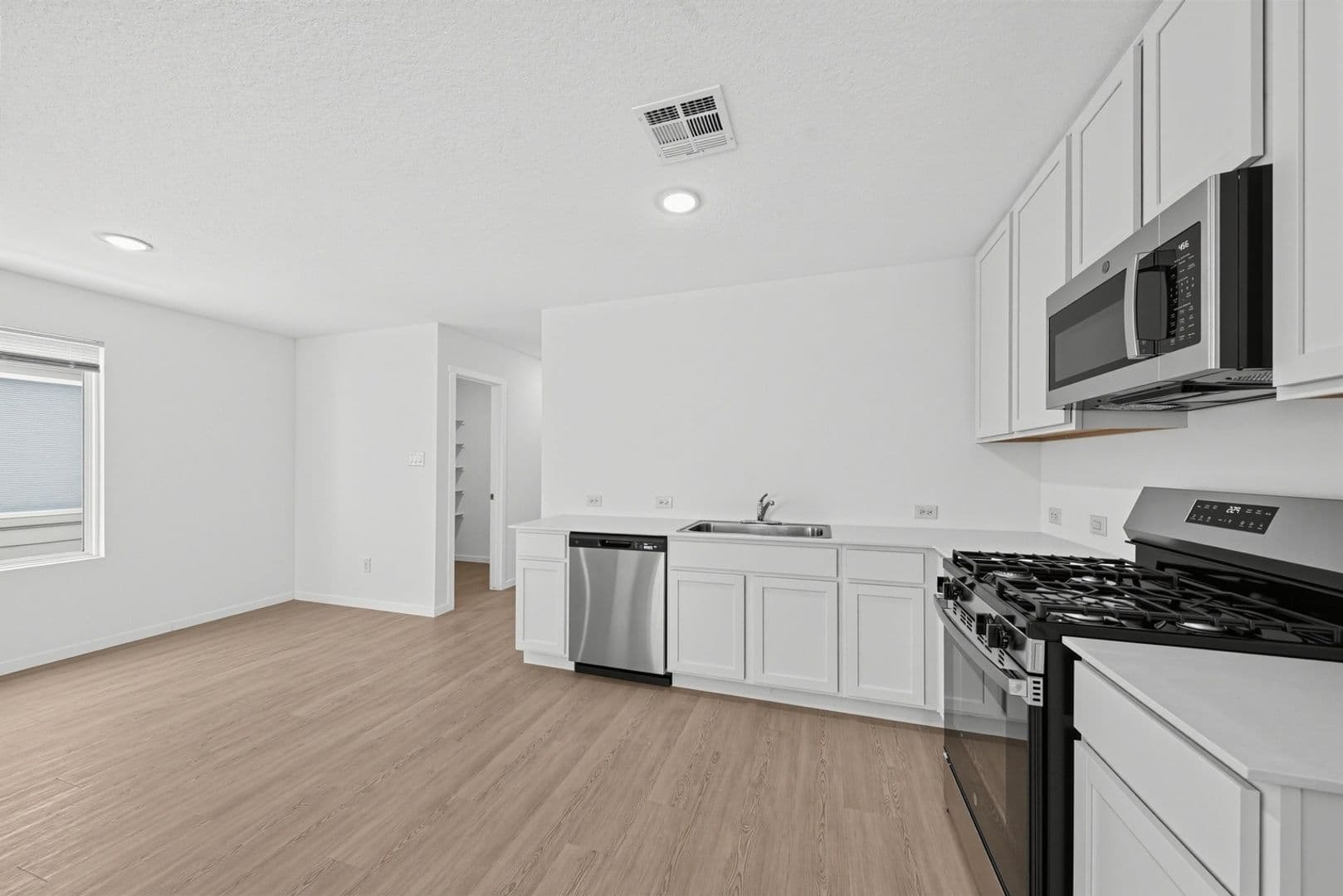 San Antonio House: 10861 Minita Creek