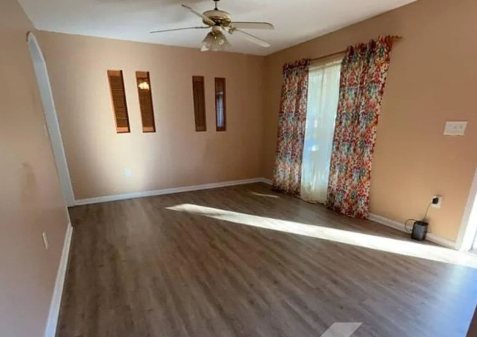Honea Path Townhome: 113 Susan Ave
