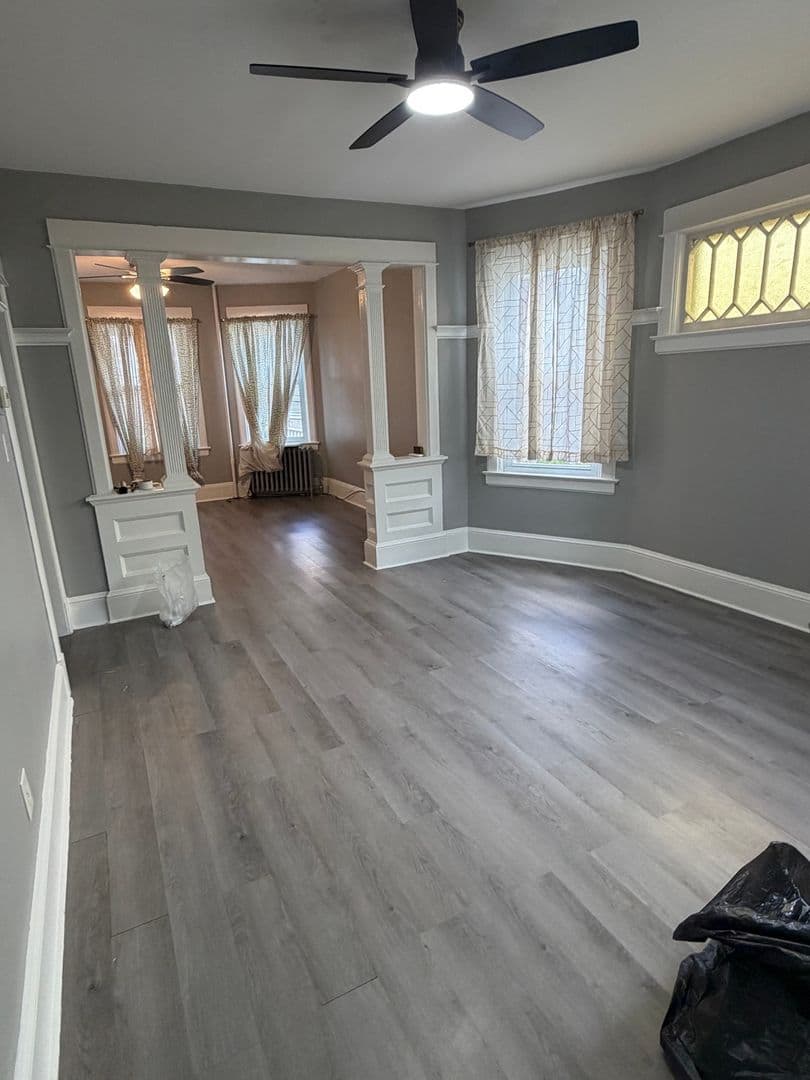 Staten Island Townhome: 35 Pearl St