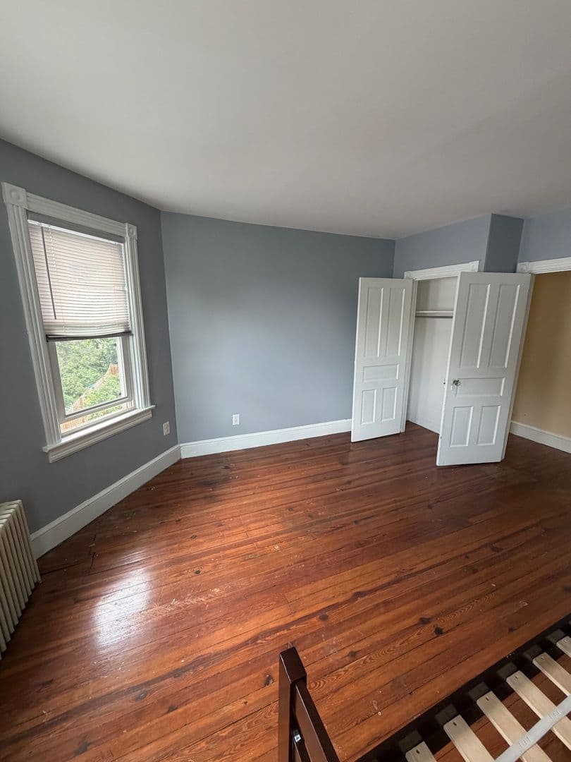 Paulsboro Townhome: 648 Beacon Ave