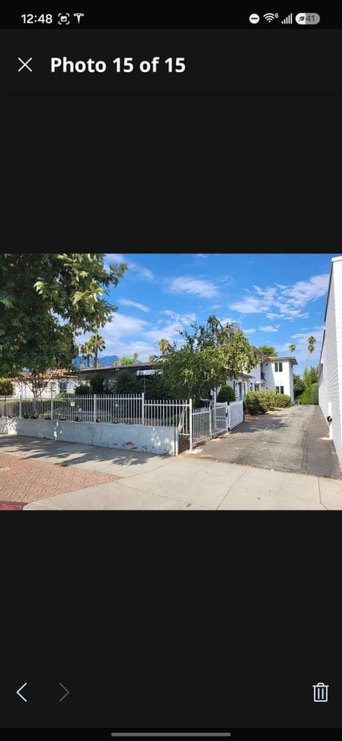 Pasadena Townhome: 934 N Lake Ave