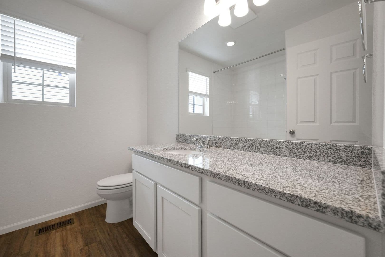 Commerce City House: 16131 E 111th Dr