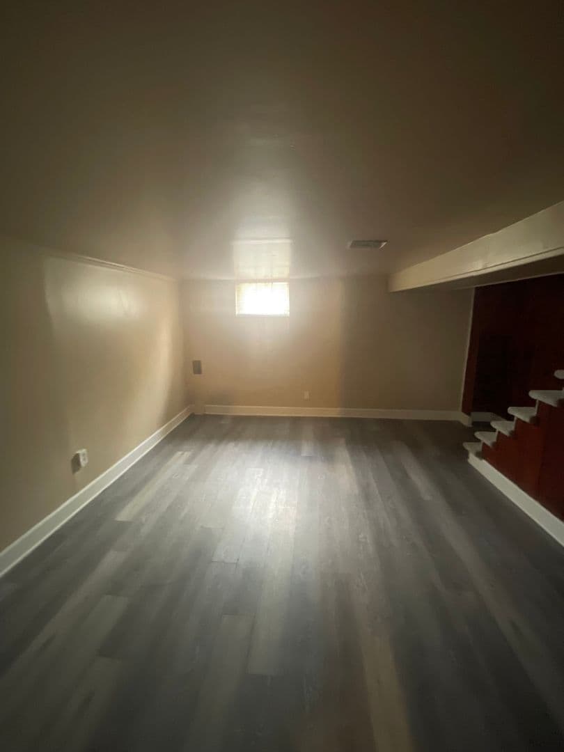 Essex House: 551 Welbrook Rd