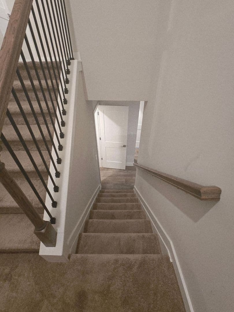 Union City House: 3416 Stonewall Ct