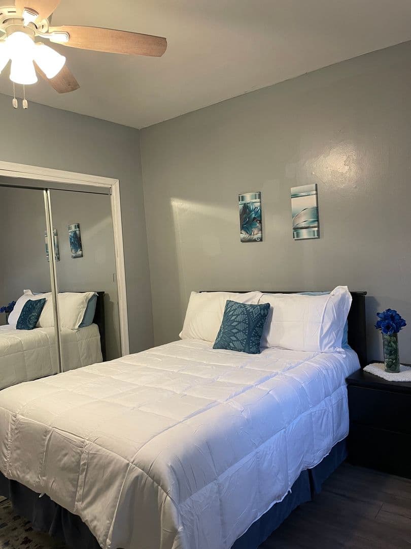 Wilmington Townhome: 1103 W 7th St