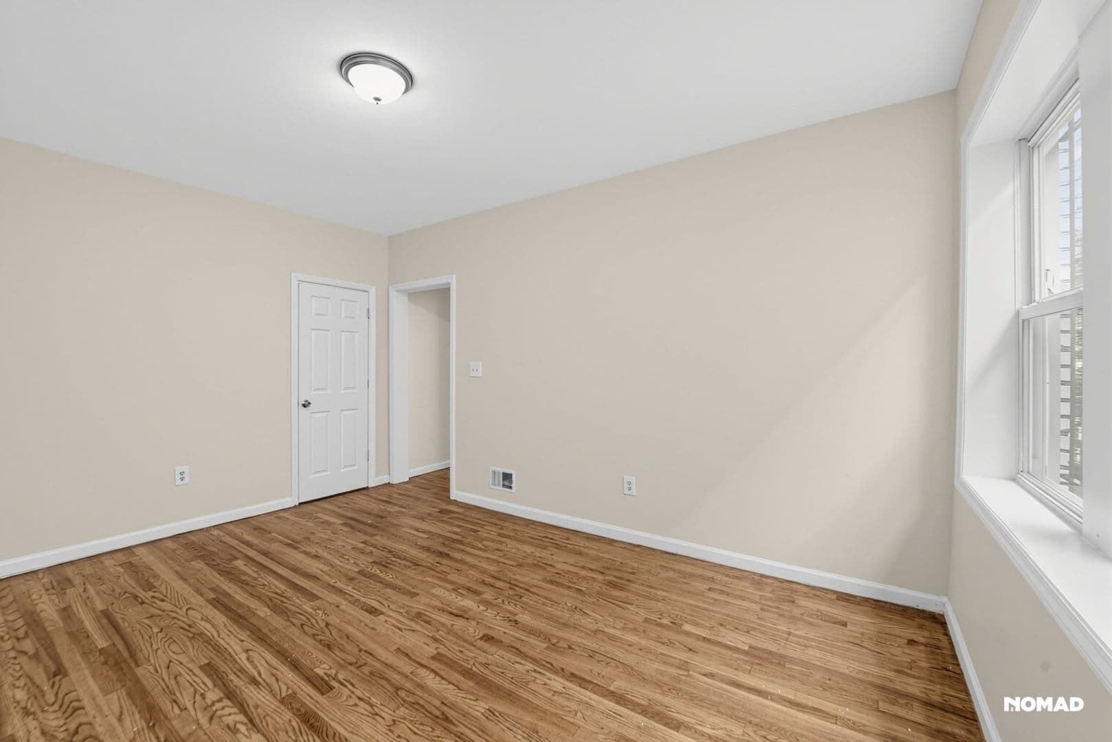 Newark Townhome: 72 Norwood St