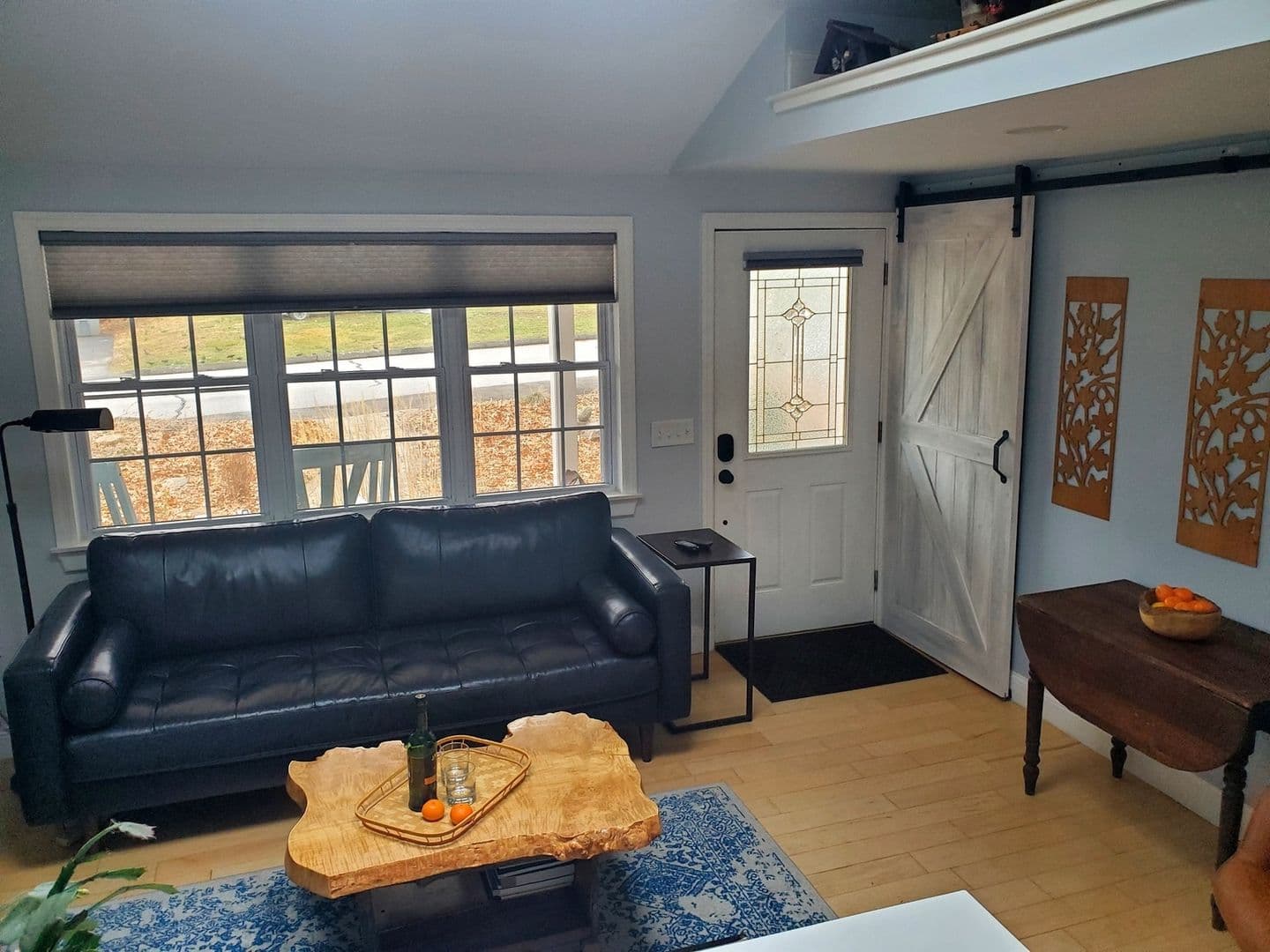 Niantic House: 71 Oakwood Rd