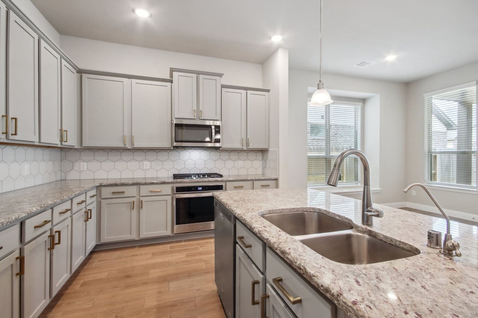 Conroe House: 17314 Autumn Sage Ct