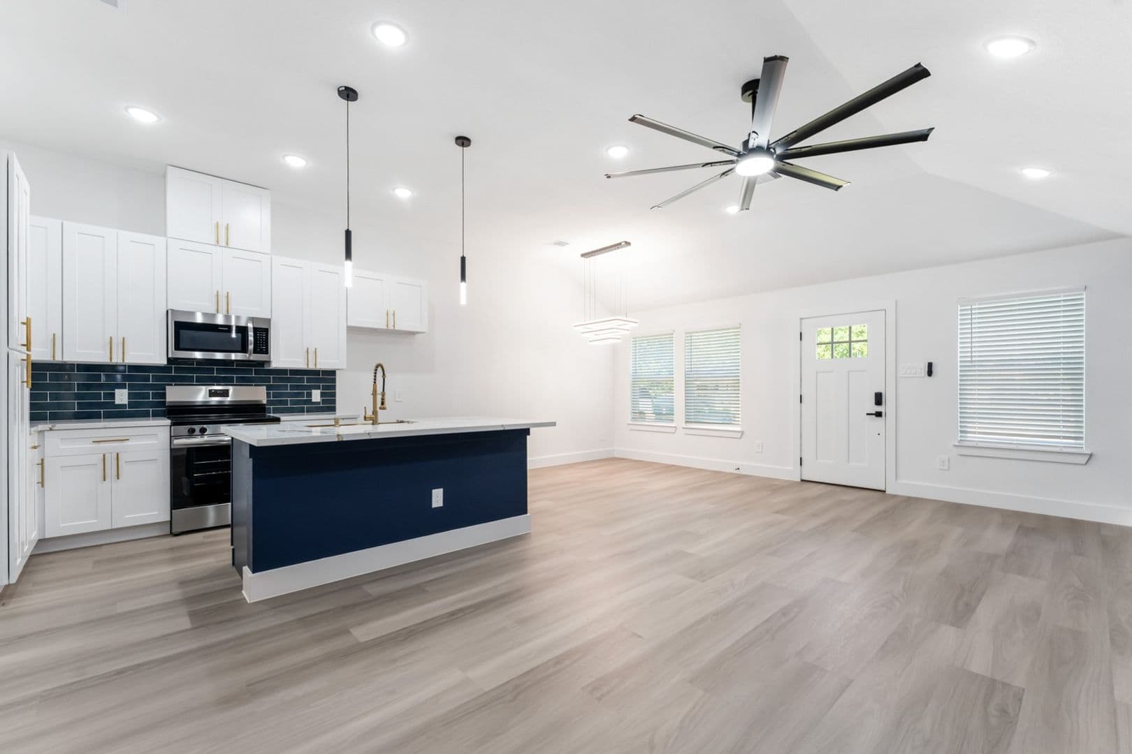 Houston Townhome: 9406 Sandra St