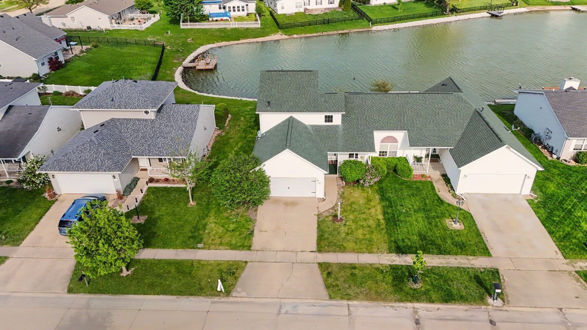 Champaign House: 708 Erin Dr