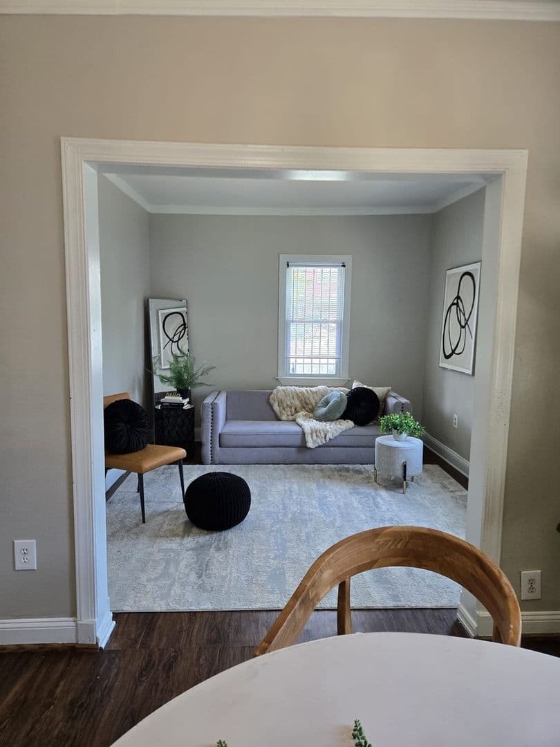 Fairmount Heights House: 805 Eastern Ave