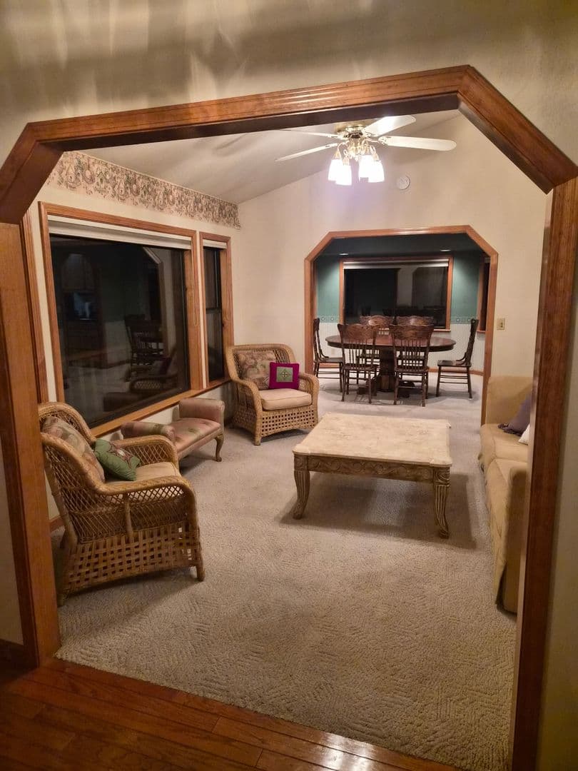 Murphys House: 281 Forest Meadows Dr