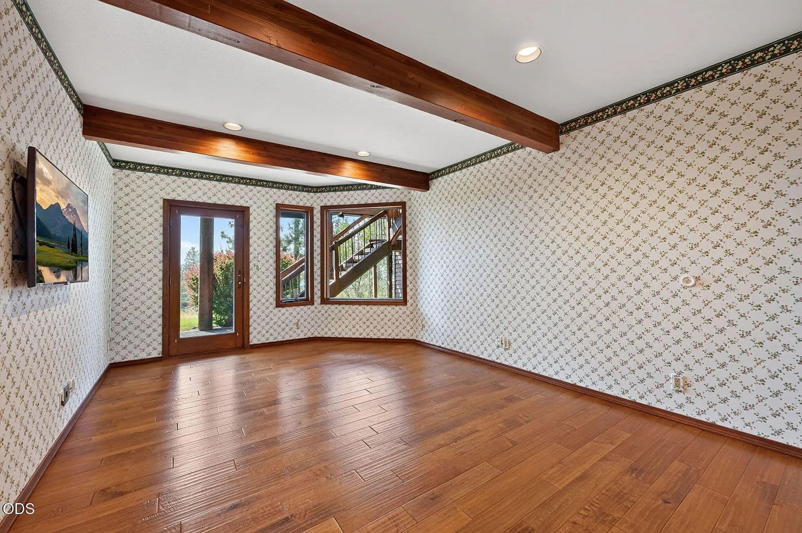 Bend House: 2889 Nw Starview Dr