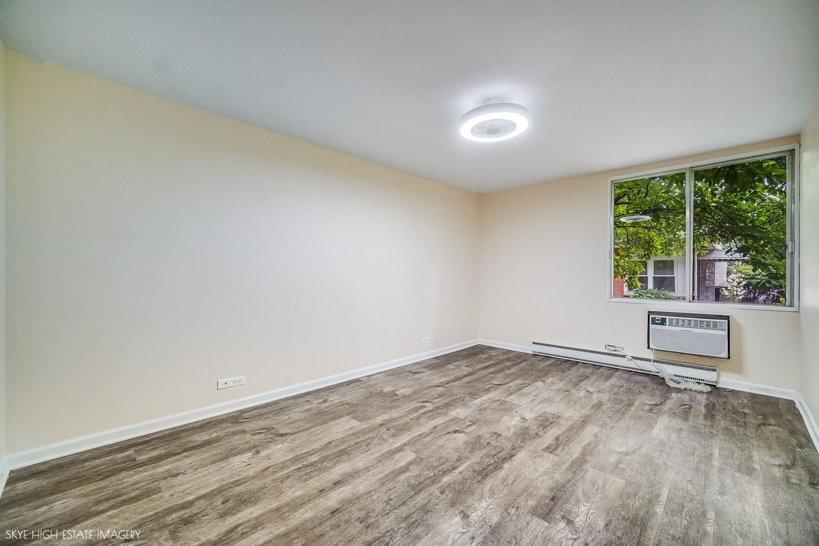 Flossmoor Condo: 1117 Leavitt Ave