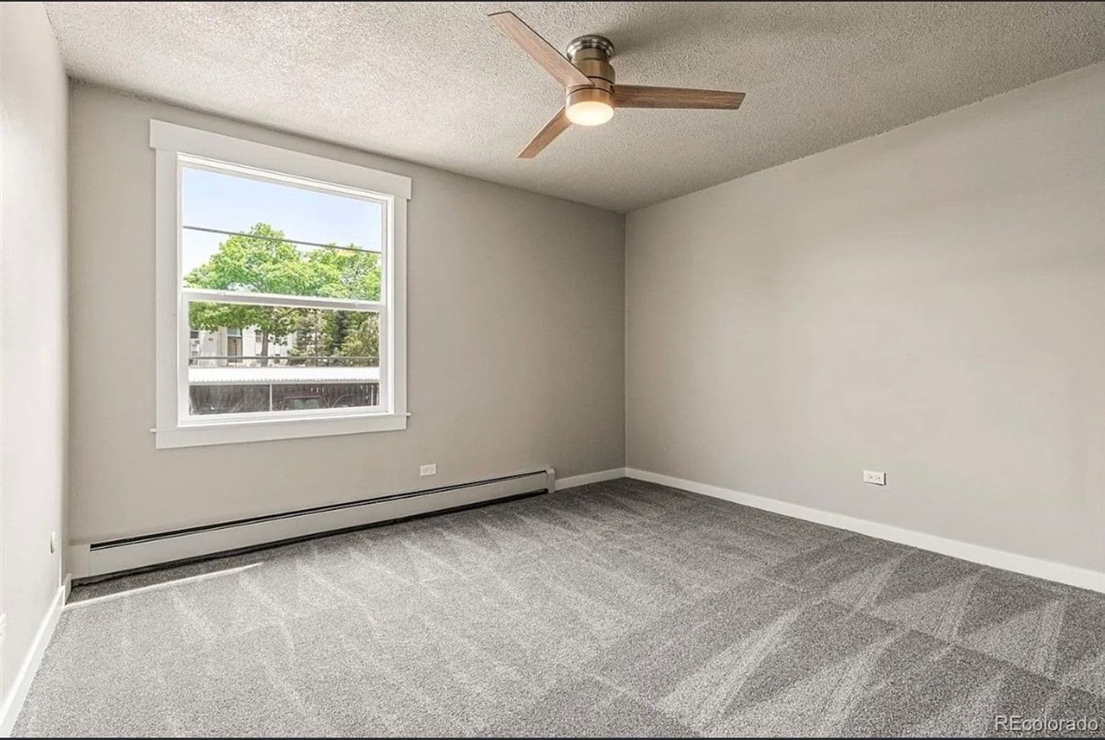 Aurora Condo: 2120 S Vaughn Way