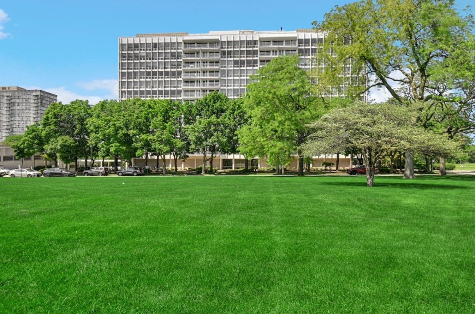 Chicago Condo: 601 E 32nd St
