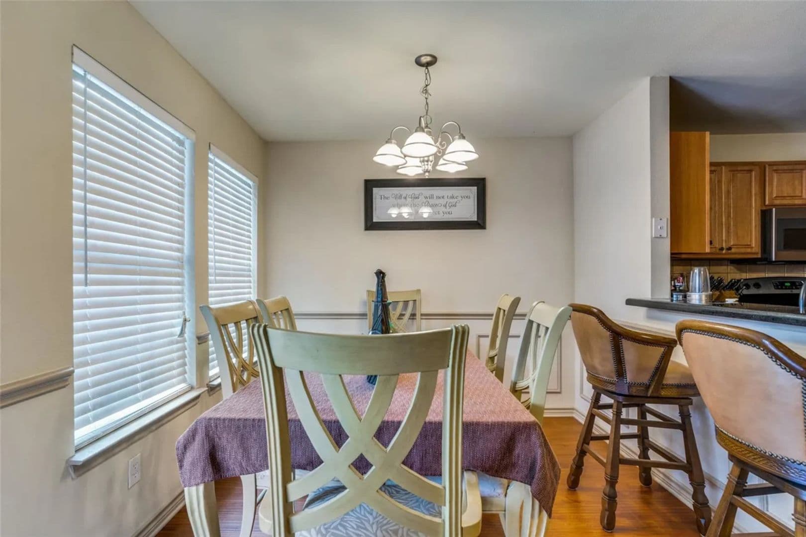 Euless House: 12629 Oceanside Dr