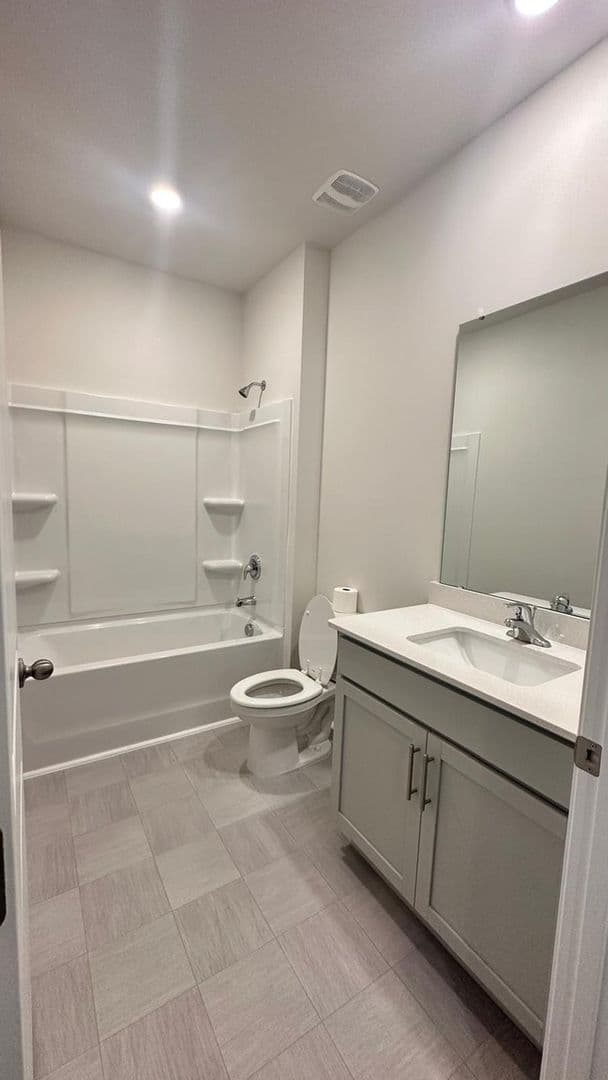 Sanford House: 203 Pisgah St