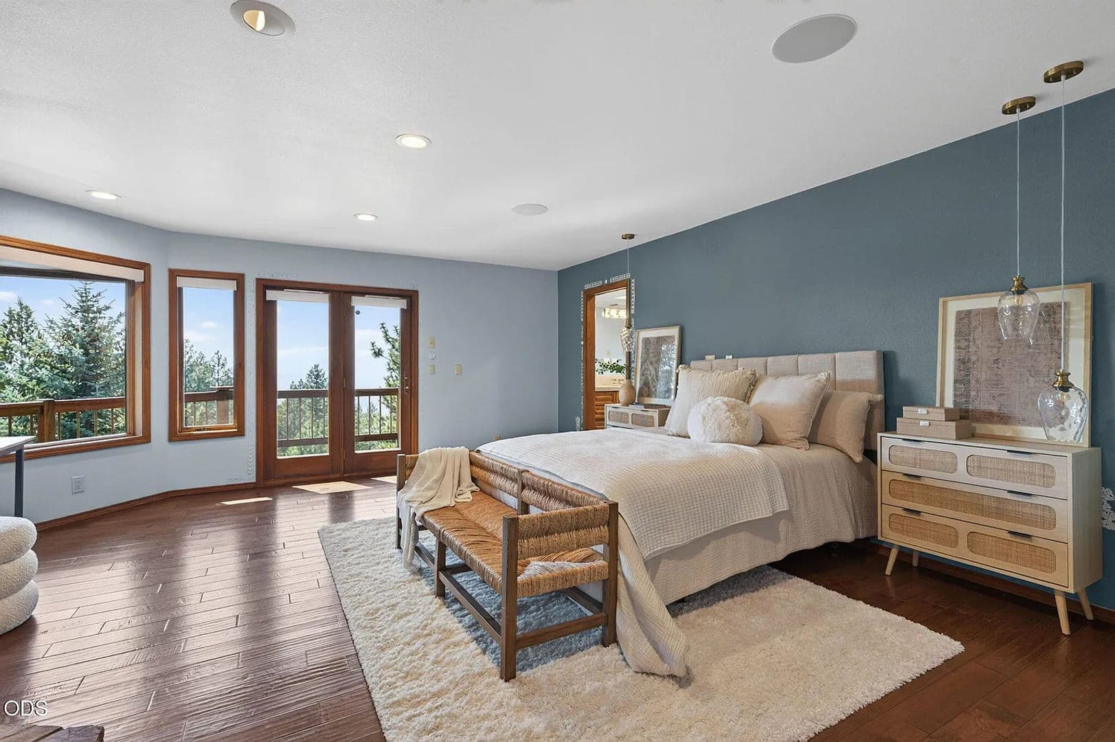 Bend House: 2889 Nw Starview Dr