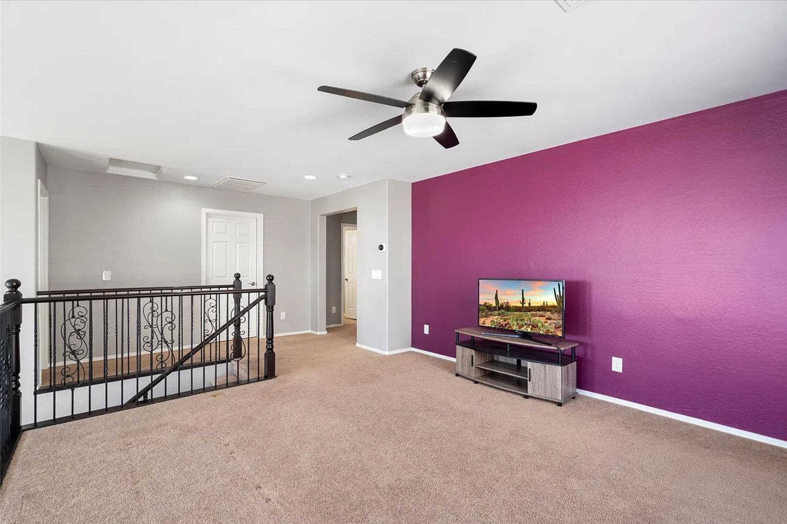 Peoria House: 9537 W Weeping Willow Rd